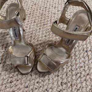 Y2K Vintage Manolo Blahnik Metallic Gold Heels